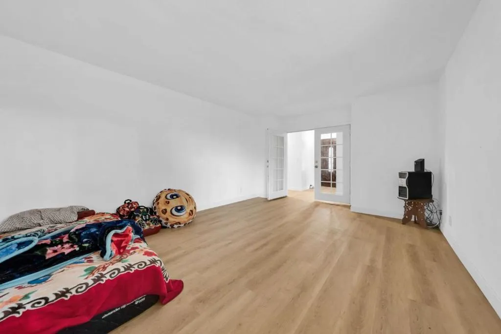 2243 Cooley Avenue, East Palo Alto, California 94303 home-pic-12